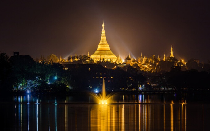 13 thành phố có cảnh đêm đẹp nhất trên thế giới - Ảnh 11. 13 thành phố có cảnh đêm đẹp nhất trên thế giới - Ảnh 11.