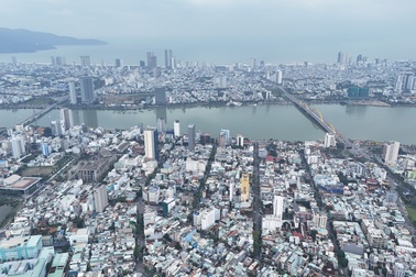 Ngành xây dựng Đà Nẵng nói về loạt cao ốc rầm rộ mọc ven sông Hàn