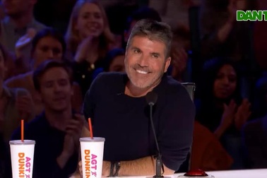 Nhóm nhảy nữ “siêu cuồng nhiệt”