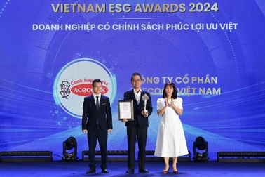 Acecook Việt Nam nhận giải "Doanh nghiệp có chính sách phúc lợi ưu việt" tại Vietnam ESG Awards
