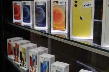 Cuộc khủng hoảng chip toàn cầu bắt đầu tấn công ngành smartphone