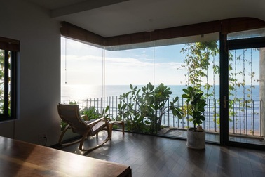 Nhà ven biển tràn ngập cây xanh, ai nhìn cũng mê mẩn ở Vũng Tàu