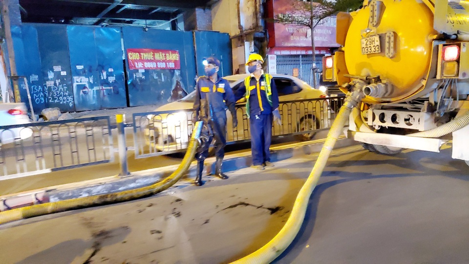 Hà Nội: Những mảnh đời mưu sinh trong đêm đông - 8 Hà Nội: Những mảnh đời mưu sinh trong đêm đông - 8