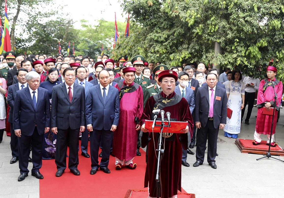 Chủ tịch nước dâng hương giỗ Tổ Hùng Vương - 1 Chủ tịch nước dâng hương giỗ Tổ Hùng Vương - 1