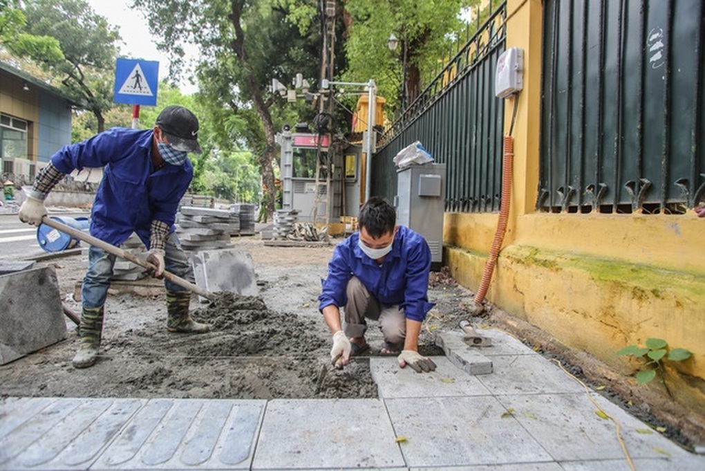 Quận trung tâm Hà Nội quyết đòi lại vỉa hè - 2 Quận trung tâm Hà Nội quyết đòi lại vỉa hè - 2