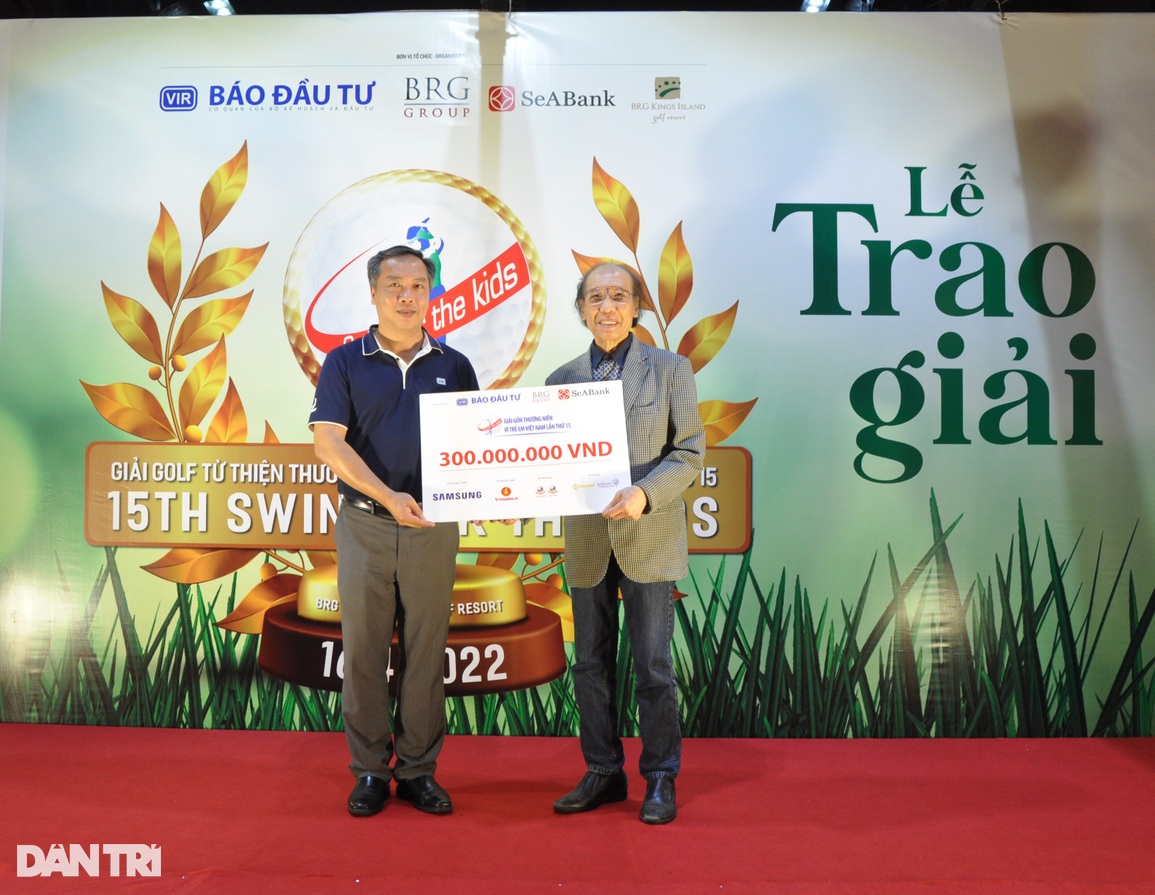 Giải Golf vì trẻ em lần thứ 15: Hơn 2,3 tỷ đồng sẽ đến với trẻ em nghèo - 3 Giải Golf vì trẻ em lần thứ 15: Hơn 2,3 tỷ đồng sẽ đến với trẻ em nghèo - 3