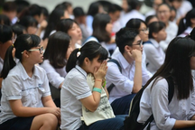 Sĩ tử ôn thi lớp 10 nước rút, cô giáo "cấm" phụ huynh bắt con làm việc nhà