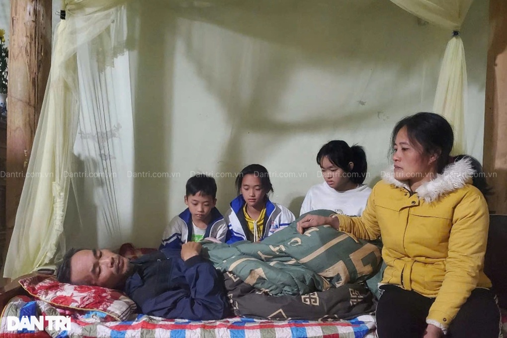 Người vợ nghèo: Anh sống ngày nào, 4 mẹ con em còn có bóng để dựa - 1 Người vợ nghèo: Anh sống ngày nào, 4 mẹ con em còn có bóng để dựa - 1