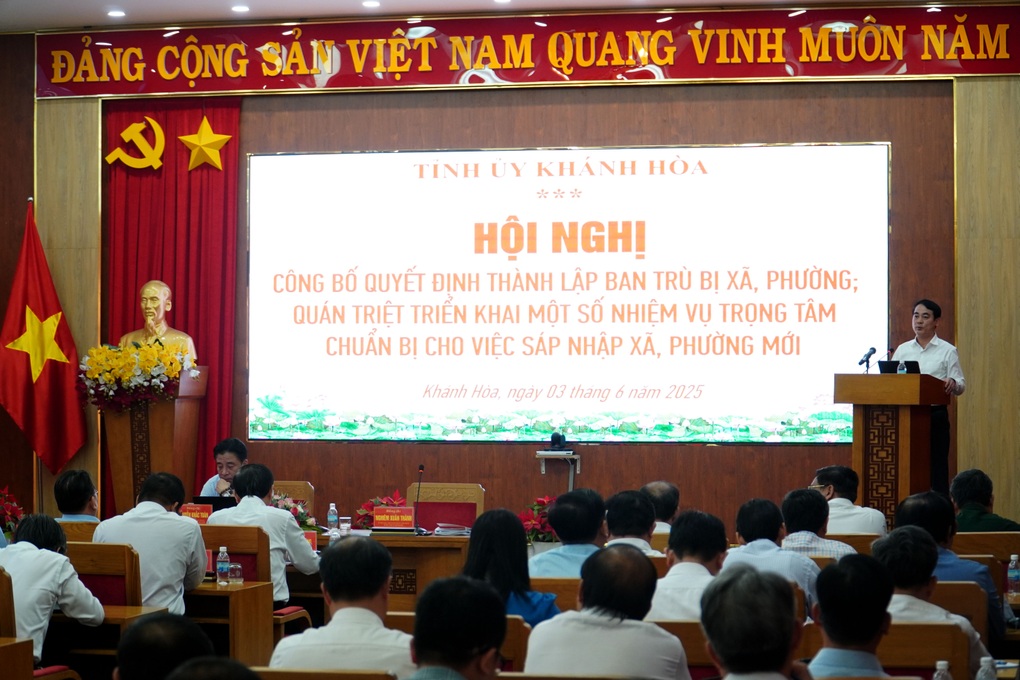 Điều động 34 cán bộ lãnh đạo cấp tỉnh về công tác ở xã, phường mới - 1 Điều động 34 cán bộ lãnh đạo cấp tỉnh về công tác ở xã, phường mới - 1