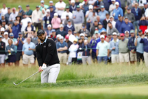 Jon Rahm và Scottie Scheffler bám sát ngôi đầu U.S Open 2022