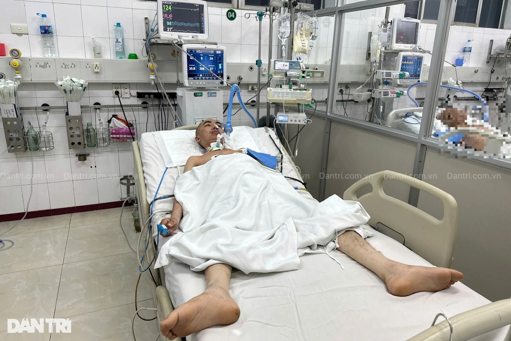 Người cha “gà trống nuôi con” gặp nạn nguy kịch, 2 con thơ mịt mờ tương lai - 5 Người cha “gà trống nuôi con” gặp nạn nguy kịch, 2 con thơ mịt mờ tương lai - 5