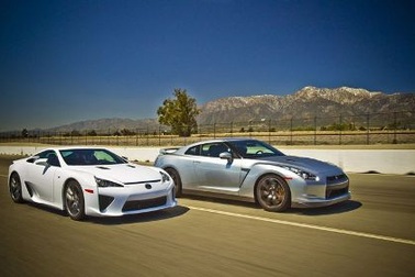 “Ngựa chiến” Nhật Bản đọ sức