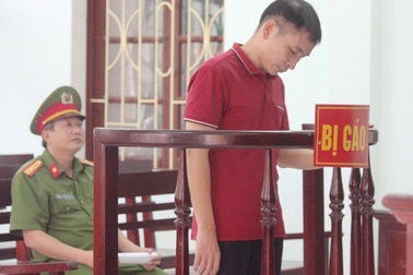 Hoãn phiên xử Bí thư xã vu khống, bôi nhọ lãnh đạo