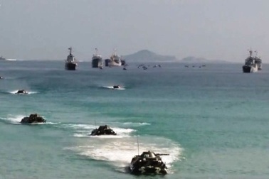 Bộ Ngoại giao phản hồi thông tin tàu hộ vệ Quang Trung diễn tập ở Trường Sa