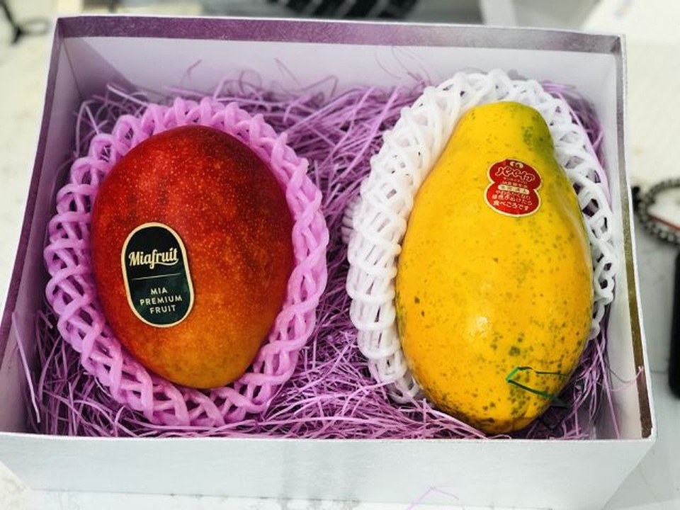 Đu đủ đi máy bay về Việt Nam giá 1,2 triệu đồng/kg có ngon xuất sắc? - 8 Đu đủ đi máy bay về Việt Nam giá 1,2 triệu đồng/kg có ngon xuất sắc? - 8