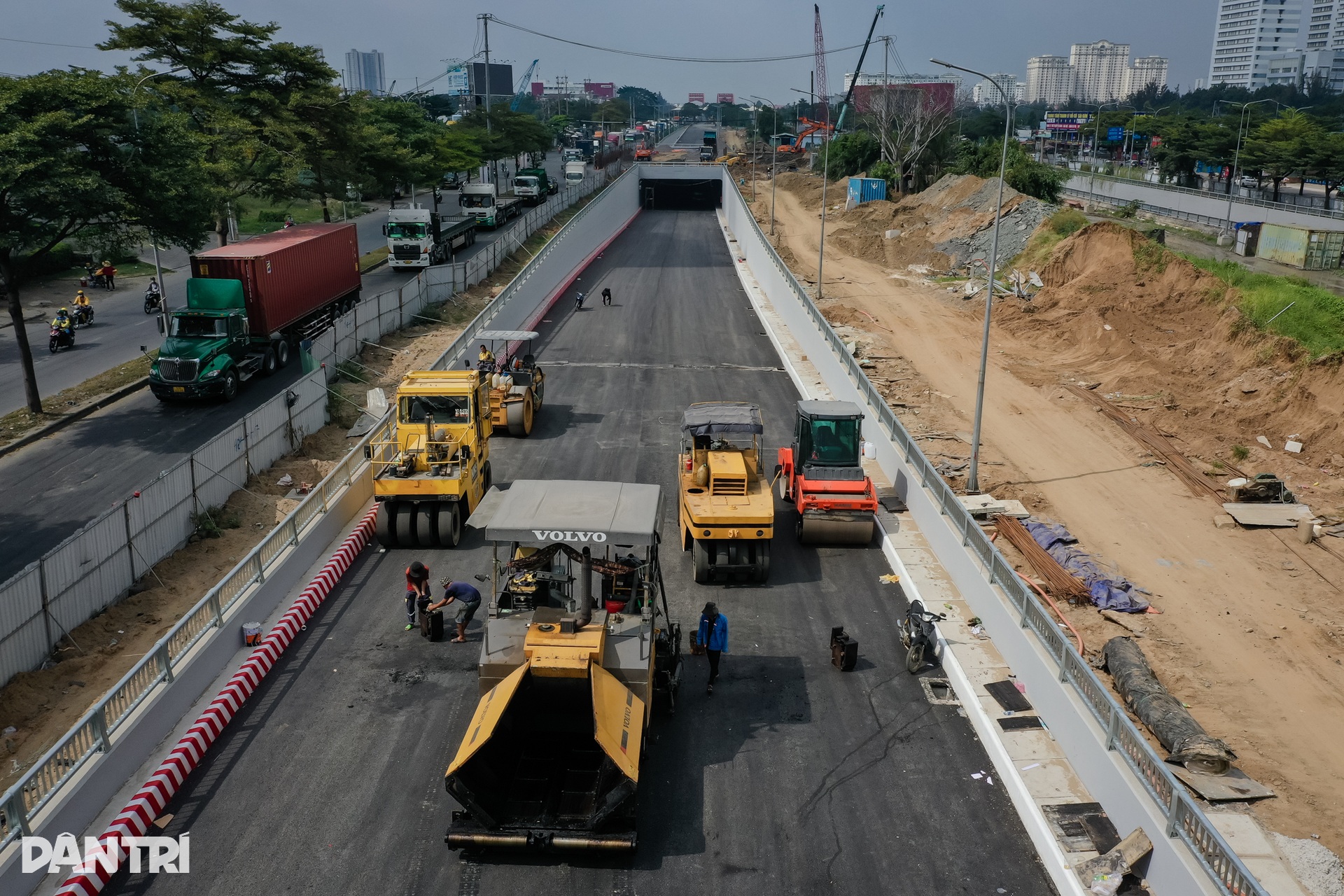 Nhánh hầm chui cuối cùng của nút giao 830 tỷ đồng trước ngày thông xe - 8 Nhánh hầm chui cuối cùng của nút giao 830 tỷ đồng trước ngày thông xe - 8
