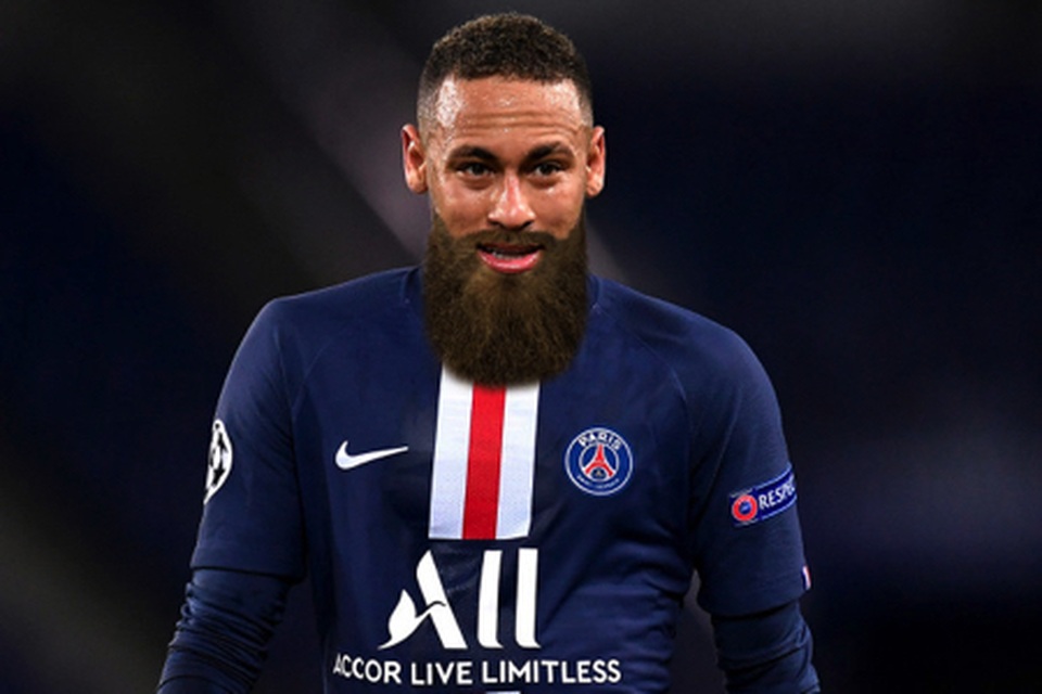 Ảnh hài hước C.Ronaldo, Messi hoá râu ria xồm xoàm vì cách ly - 8 Ảnh hài hước C.Ronaldo, Messi hoá râu ria xồm xoàm vì cách ly - 8
