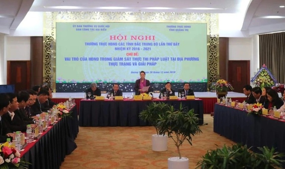 Tăng cường hoạt động giám sát, giải quyết các vấn đề bức xúc ở địa phương - 1 Tăng cường hoạt động giám sát, giải quyết các vấn đề bức xúc ở địa phương - 1