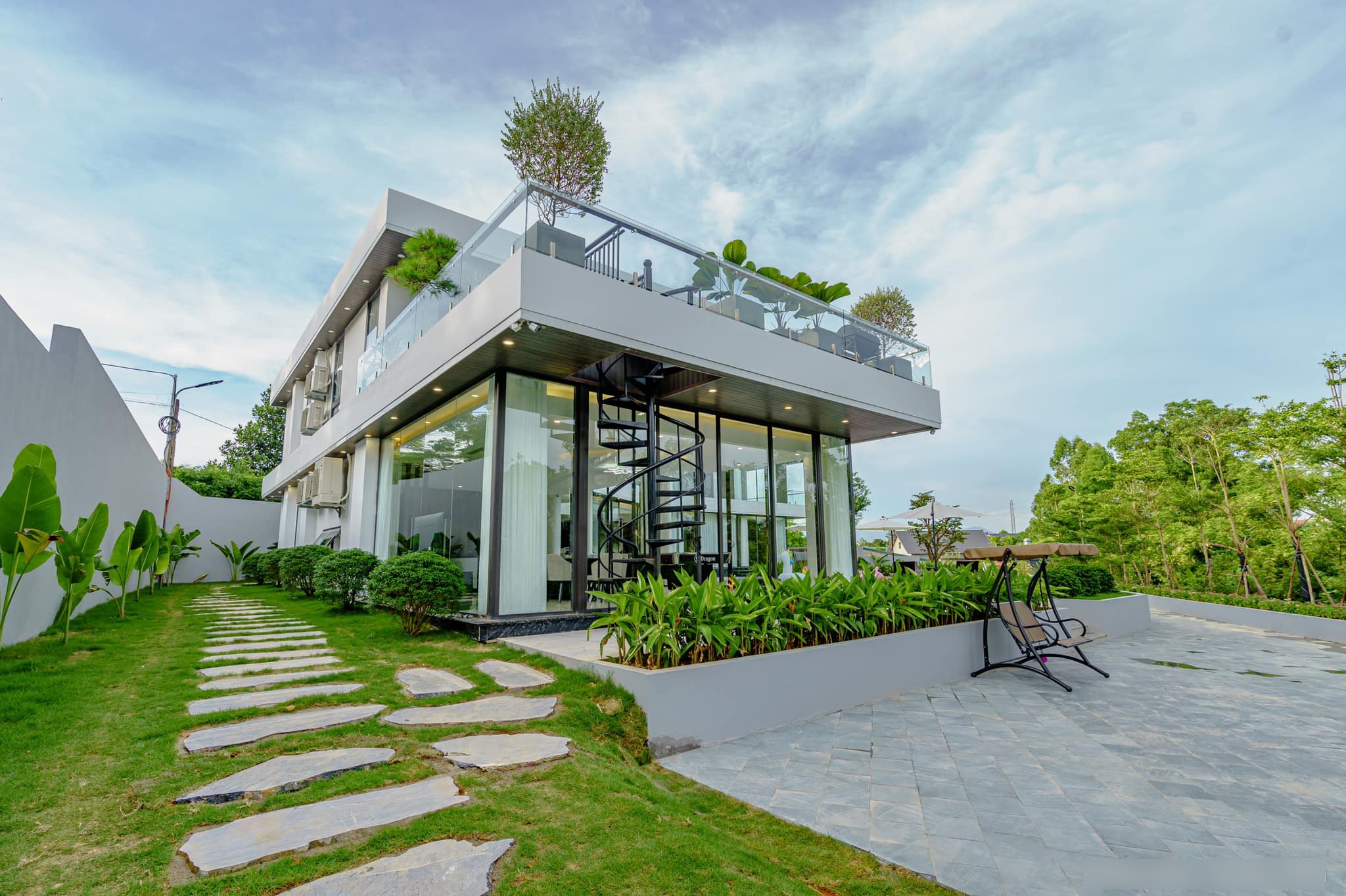 Nữ gia chủ tậu 2.000m2 đất xây biệt thự khủng tặng bố mẹ ở Phú Thọ - 3 Nữ gia chủ tậu 2.000m2 đất xây biệt thự khủng tặng bố mẹ ở Phú Thọ - 3