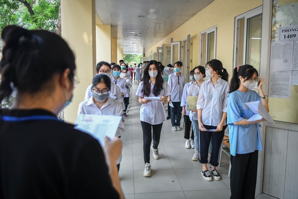Nên đặc cách xét tốt nghiệp THPT cho tất cả thí sinh thi đợt 2 được không? - 3 Nên đặc cách xét tốt nghiệp THPT cho tất cả thí sinh thi đợt 2 được không? - 3