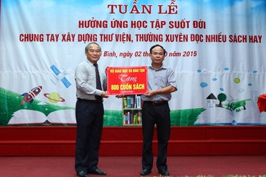 Một huyện có tới 1055 thư viện, tủ sách