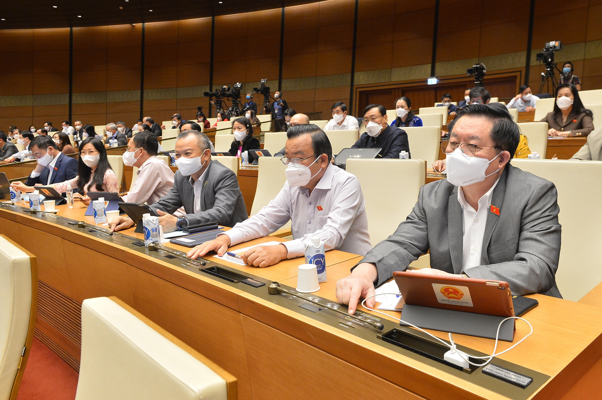 Lùi cải cách tiền lương, thu nhập hàng tháng của công chức như thế nào? - 1