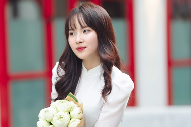 Nữ sinh Hà Nội làm chủ tịch CLB, có hai bằng Đại học Ngoại thương