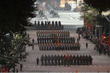 Khoảnh khắc lắng đọng, rung lên niềm tự hào của hàng triệu trái tim Việt