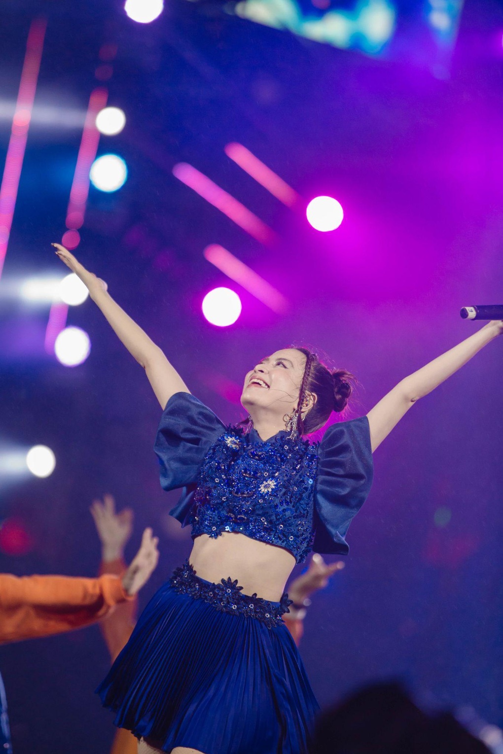 Đen, Hoàng Thùy Linh, Rhymastic… cùng dàn sao Tiger Remix khuấy đảo Quy Nhơn - 2