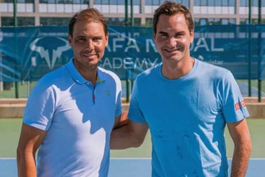 Roger Federer hé lộ khả năng tái đấu Rafael Nadal