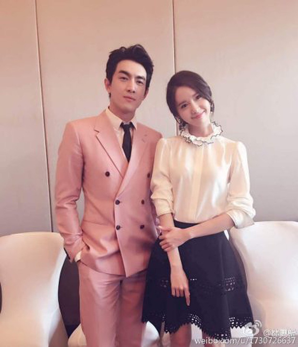 Mỹ nam đa tình bậc nhất Hoa ngữ bị bắt gặp hò hẹn 3 cô gái trong một tối - 5 Mỹ nam đa tình bậc nhất Hoa ngữ bị bắt gặp hò hẹn 3 cô gái trong một tối - 5