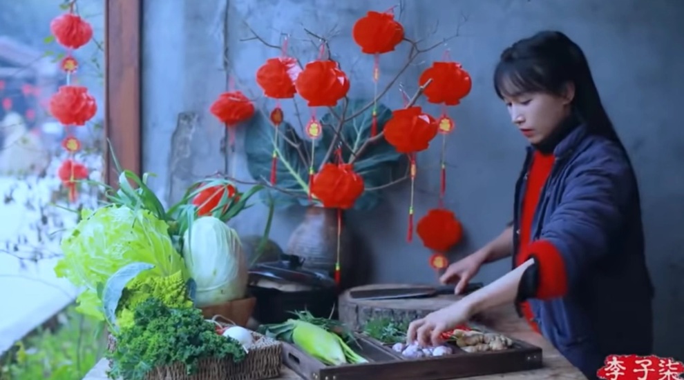Tiên nữ đồng quê Lý Tử Thất dừng thực hiện video để quay về sống thật - 4 Tiên nữ đồng quê Lý Tử Thất dừng thực hiện video để quay về sống thật - 4