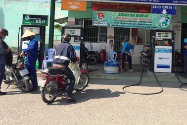 Khách hàng "mở lòng", xăng E5 bán ra tăng gấp 30 lần