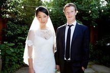 “Ông chủ” Facebook bất ngờ kết hôn