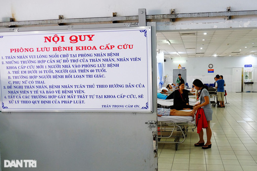 Người đàn ông bóp cổ, dọa giết bác sĩ vì con hóc xương phải chờ 30 phút - 1 Người đàn ông bóp cổ, dọa giết bác sĩ vì con hóc xương phải chờ 30 phút - 1