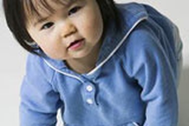 Làm gì để bé không còi xương?