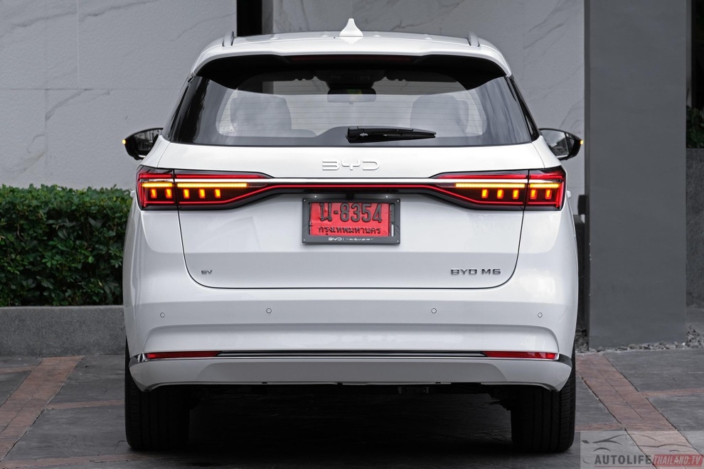 BYD M6 sắp về Việt Nam, sẽ đấu Innova Cross nhưng giá rẻ hơn cả Xpander - 7 BYD M6 sắp về Việt Nam, sẽ đấu Innova Cross nhưng giá rẻ hơn cả Xpander - 7