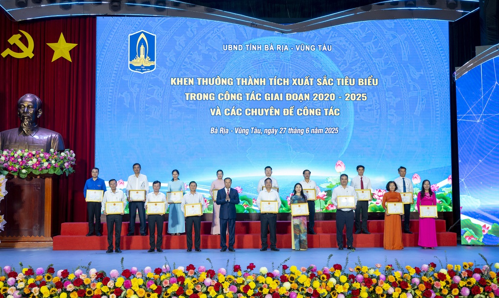 Bà Rịa - Vũng Tàu và hành trình trở thành trung tâm logistics, du lịch - 2 Bà Rịa - Vũng Tàu và hành trình trở thành trung tâm logistics, du lịch - 2