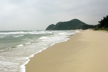 Vân Đồn sau lệnh “cấm” giao dịch: Môi giới rao bán “ầm ầm” nguyên một hòn đảo