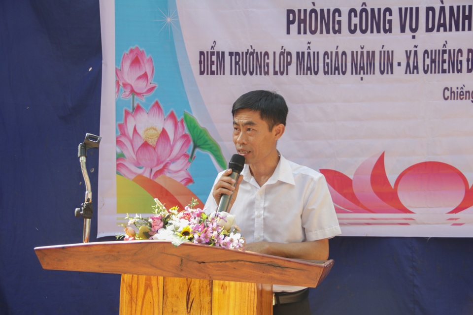 Dân bản hiến đất cùng bạn đọc Dân trí xây trường tặng học sinh vùng cao - 1 Dân bản hiến đất cùng bạn đọc Dân trí xây trường tặng học sinh vùng cao - 1