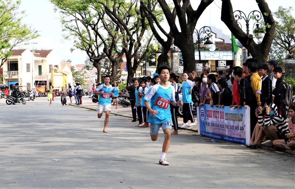 Hơn 700 người dân cùng du khách chạy Vì Di sản Văn hóa Hội An - 7