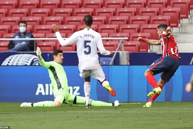 Lịch thi đấu bóng đá châu Âu cuối tuần: Atletico và Real Madrid đua vô địch