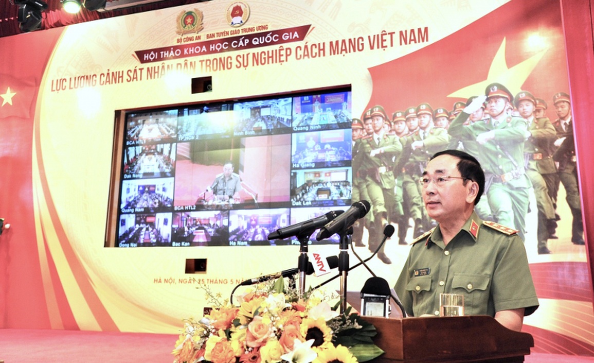Cảnh sát nhân dân là lực lượng vũ trang trọng yếu, nòng cốt - 4 Cảnh sát nhân dân là lực lượng vũ trang trọng yếu, nòng cốt - 4