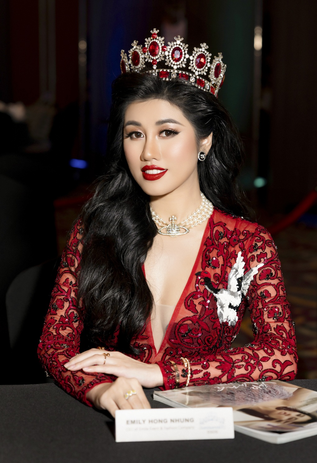 Hoa hậu Emily Hồng Nhung ngồi ghế giám khảo Hoa hậu Du lịch Quốc tế 2022 - 1 Hoa hậu Emily Hồng Nhung ngồi ghế giám khảo Hoa hậu Du lịch Quốc tế 2022 - 1