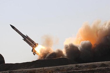 Phòng không Syria vỡ vụn trước đòn tập kích của Israel