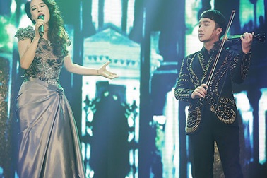 Hoàng Rob tái ngộ đàn chị Thu Phương