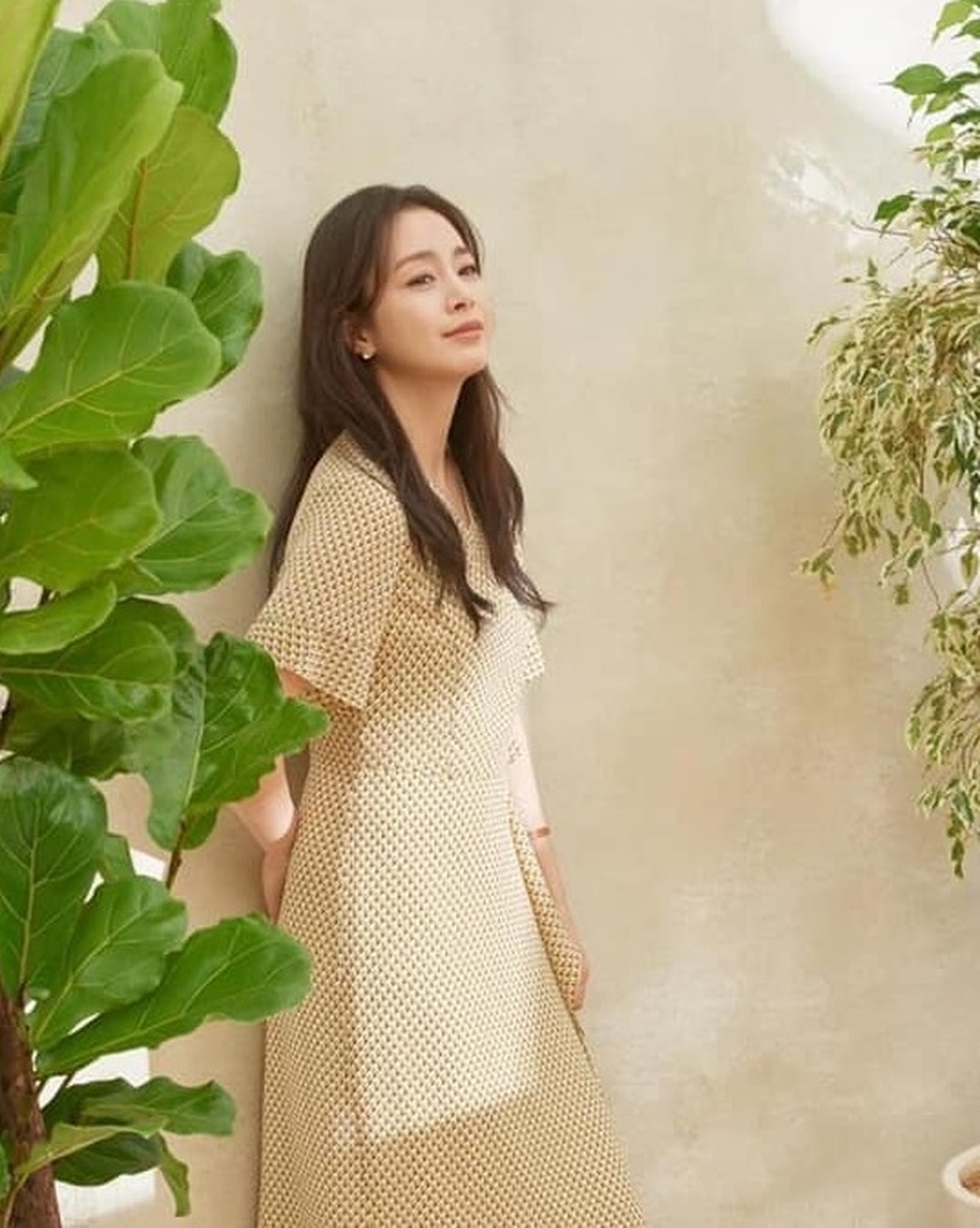 Cuộc lột xác ấn tượng của Kim Tae Hee trong “Hi Bye Mama” - 8 Cuộc lột xác ấn tượng của Kim Tae Hee trong “Hi Bye Mama” - 8