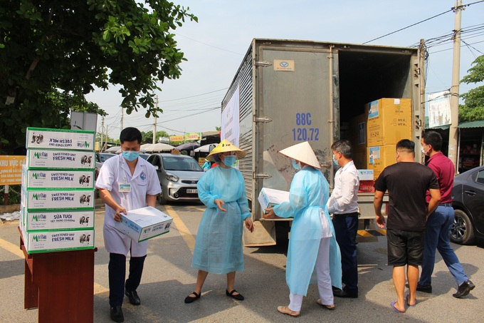 Hơn 50.000 sản phẩm sữa từ Mộc Châu Milk đến với các tâm dịch tại Vĩnh Phúc, Bắc Giang, Sơn La - Ảnh 3.