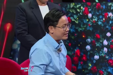 Cặp đôi liên tục bất đồng quan điểm, lần đầu gặp đã diễn kịch căng thẳng