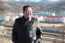 Ông Kim Jong-un tái xuất sau thời gian vắng bóng "bí ẩn"